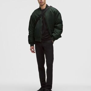 NWT $128 Lululemon Commission Slim-Fit Pant
34L Warpstreme